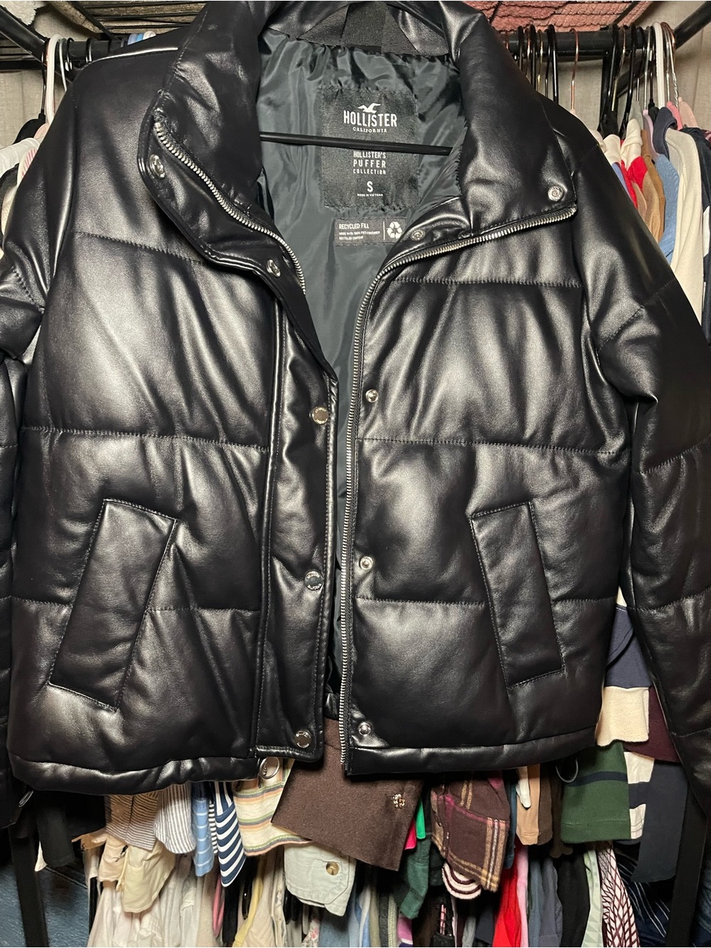 Hollister Men's Black Quilted Puffer Jacket